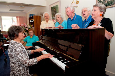 Churches Of Christ Care Lady Small Haven - Gold Coast Aged Care 0