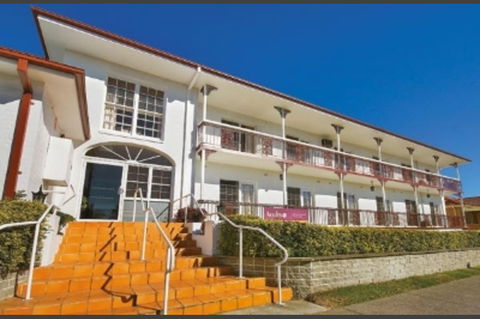 Bupa Bexley - Aged Care Gold Coast 0
