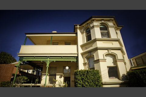 The Laurels - Aged Care Gold Coast 0